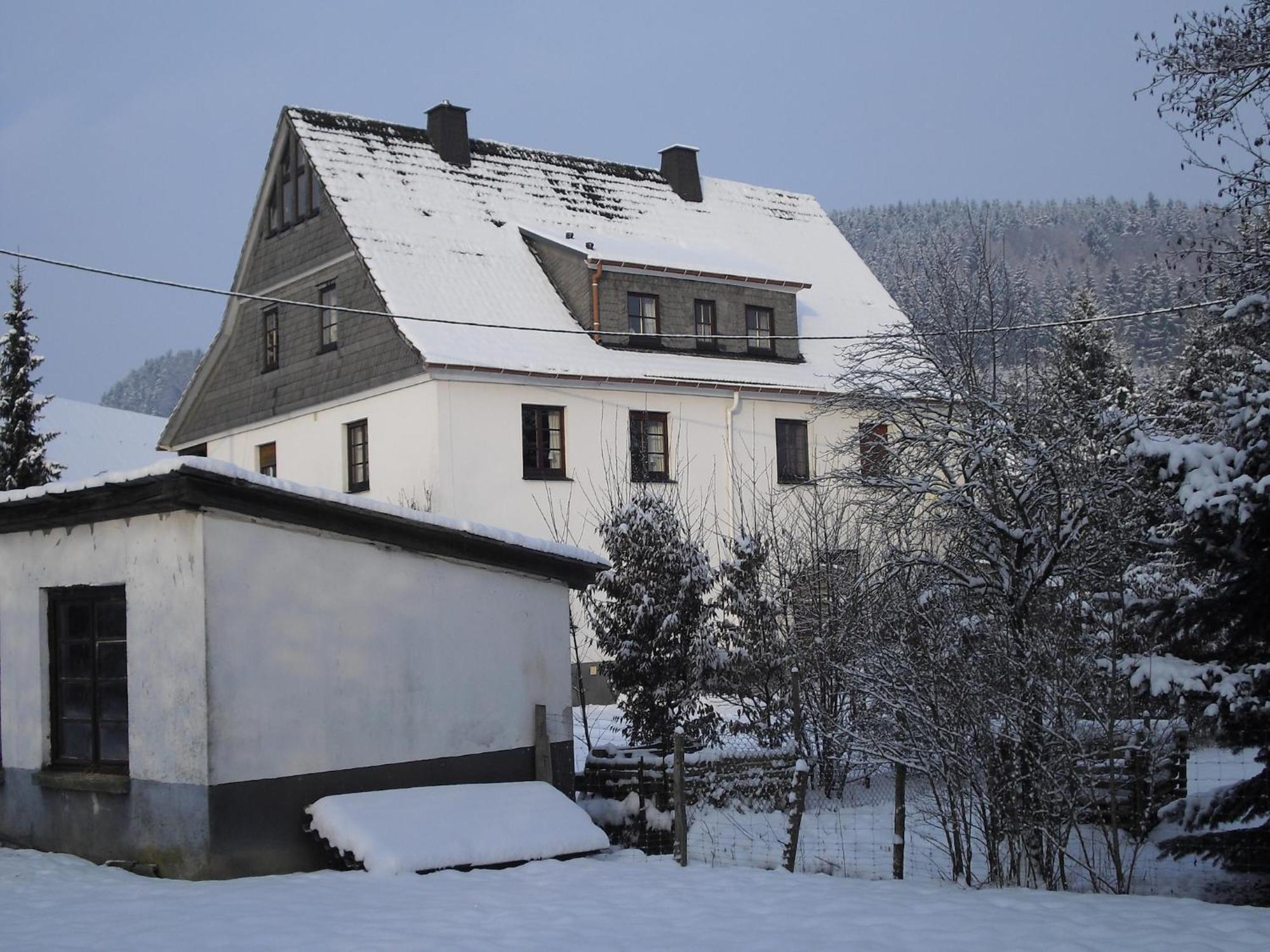 Cosy Apartment In Menkhausen Near The Ski Area Schmallenberg Extérieur photo